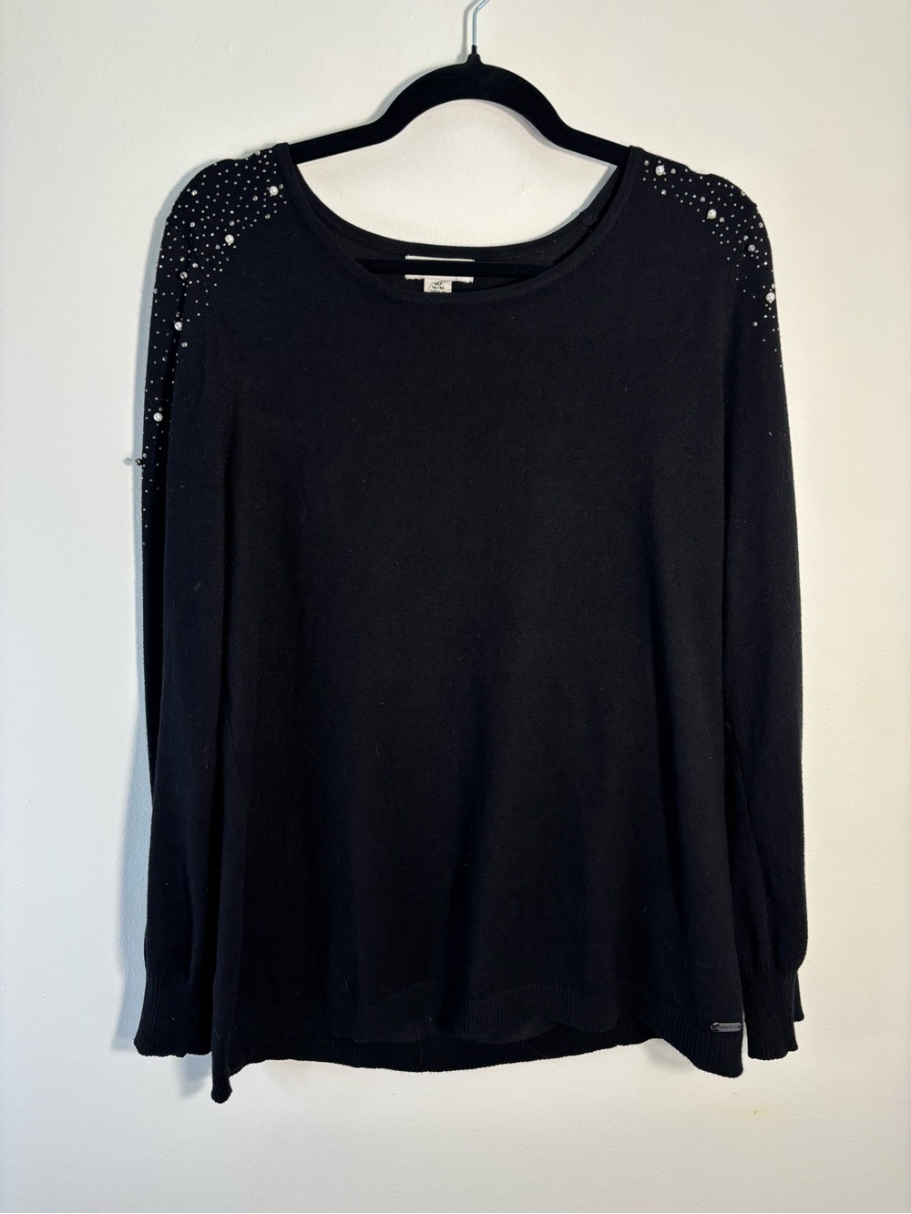 Women's Black Embellished Shoulder Knit Sweater